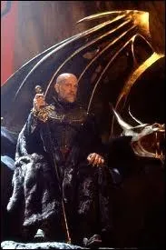 Qui est le pre du hros ?