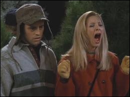 Dans cet épisode de Noël de Friends, pour quelle raison Phoebe, qui est dans la rue avec Joey, hurle-t-elle à la mort ?