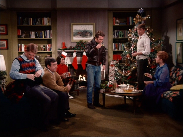 Encore une série classique, laquelle, pour cet épisode de Noël joue sur la corde sensible : il s'agit de Happy Days, et que se passe-t-il dans l'épisode ?