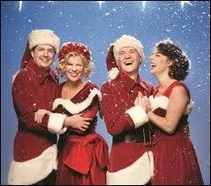 Ce grand classique de Nol, c'est White Christmas ou Nol blanc. On reconnat le grand acteur comique Danny Kaye, et l'acteur chanteur, interprte inoubliable de White Christmas justement, qui est ?