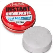 Voici teint aux couleurs de Nol, un cadeau tonnant qu'il vaut mieux ne pas arroser... tout de suite ! A votre avis, de quoi s'agit-il ?