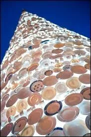 De quoi est constitu cet extraordinaire sapin,  votre avis ?