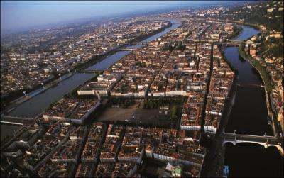 La ville de Lyon est situe au confluent de deux cours d'eau. Lesquels ?