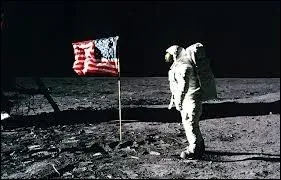 Premier homme sur la Lune :