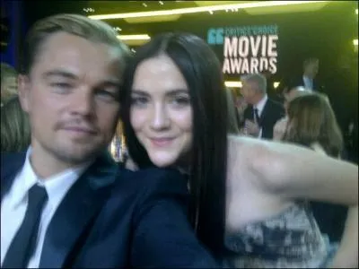 Isabelle Fuhrman a eu la chance de rencontrer ce clbre acteur... Mme si la photo est un peu floue, vous le reconnatrez sans difficult ! C'est...