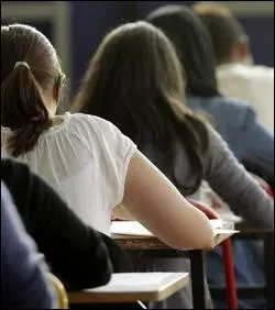 Ces bacheliers auront au moins russi  nous faire rire, mme si l'on doute qu'ils aient eu une excellente note  la session du bac 2012. Qu'a rpondu un candidat sur une question de chimie ?