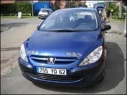 Une voiture portant la plaque   755 YQ 62  vous fait penser ...