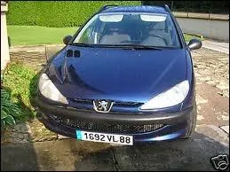 En voici une autre avec la plaque  1692 VL 88 . Cela vous fait penser ...