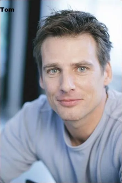 Qui est l'acteur sur la photo ?