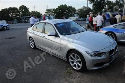 A qui est cette voiture ?