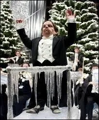 Et un petit air de musique pour le Professeur Flitwick, devant les sapins de Nol...