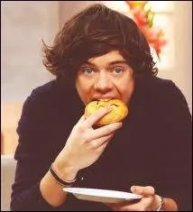 Qui a appris que Harry sortait avec Taylor Swift et lui a souhait bonne chance ?