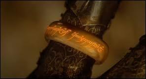 Combien de temps l'anneau resta-t-il dans l'oubli aprs la mort d'Isildur ?