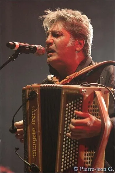 Ses paroles   son regard noy sur la carte de France on devinait chez elle une certaine souffrance pleine de mlancolie et le mal du pays   nous amne  destination de la ... .