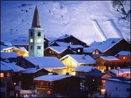 Je vais faire du ski  Val-d'Isre. Les habitants de cette commune portent le nom de ...