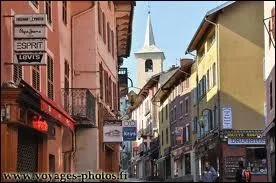 Nous allons nous promener dans les rues de Bourg-Saint-Maurice. Ses habitants portent le nom de ...