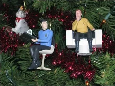 C'est toute l'quipe de l'Enterprise qui est ainsi transforme en boule de Nol. Quelle est la srie ?