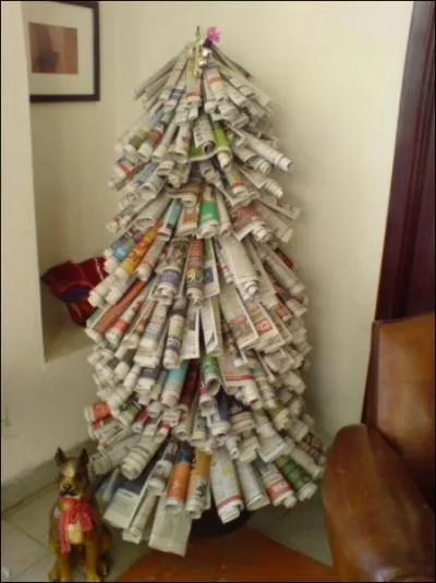 Voici un sapin... de magazines : si vous avez conserv vos anciens magazines, vous pourrez monter cette pyramide, mais...