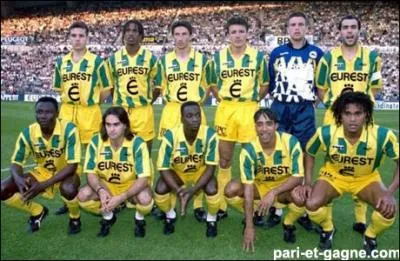 Combien de dfaites la formidable quipe de Nantes (sous l're Suaudeau) a-t-elle concdes durant la saison 1995 ?
