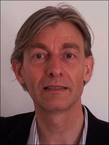 Comment s'appelle la petite amie de Gilles Verdez ?