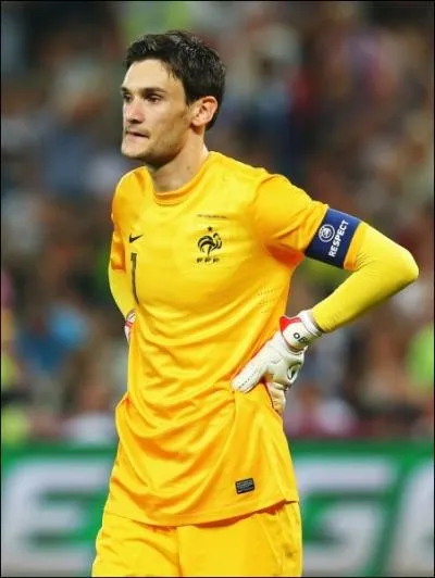 Depuis quand porte-t-il (dfinitivement) le brassard avec l'quipe de France ?