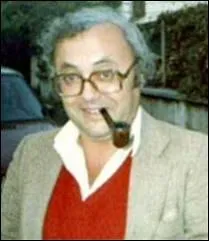 Quel est l'auteur de la clbre citation :  On nous tue puis on nous rend hommage  ?