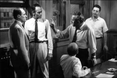 D'aprs l'un des jurs, pourquoi le vieux monsieur (tmoin) ne peut pas avoir entendu des clats de voix comme il l'a signal lors de son tmoignage ?