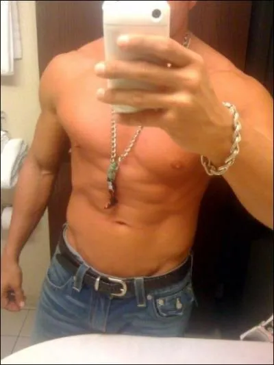 A qui appartient ce torse ?