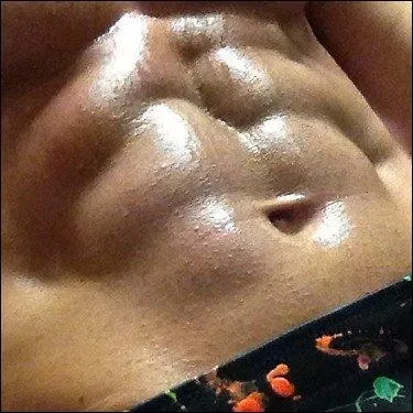 A qui appartient ce torse ?