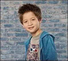 Dans quelle srie diffuse le samedi sur TF1 a jou Davis Cleveland en 2009 ?