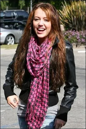 Qui est cette actrice-chanteuse ?