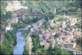 A Monistrol-sur-Loire, les habitants portent le nom de ...