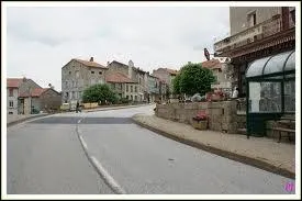 Je me rend  Pradelles, o la population rpond au nom de ...