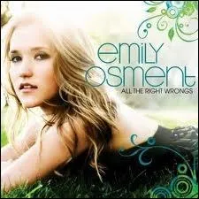 Dans quelle srie joue-t-elle ?