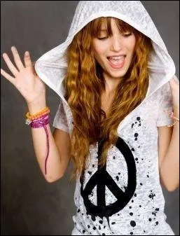 Dans quelle srie joue-t-elle ?