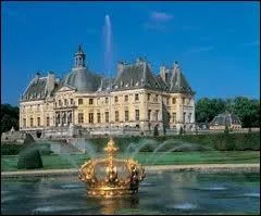 Demeure des souverains franais, depuis Franois 1er (qui en fit sa rsidence favorite) jusqu' Napolon III.