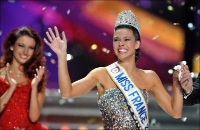 Quelle région représentait Marine Lorphelin, élue Miss France 2013 le 8 décembre ?