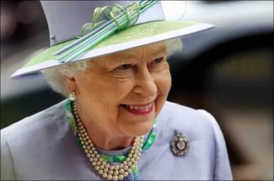 En juin, la reine Elizabeth II d'Angleterre a ft son Jubil