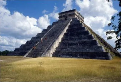 Aujourd'hui on sait que Colomb ne fut pas le premier à découvrir ce continent. Cochez l'affirmation fausse :