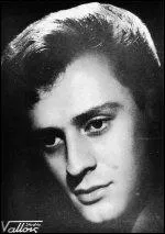 Georges Descrires de son vrai nom ren Berg est apparu pour la premire fois au cinma dans...