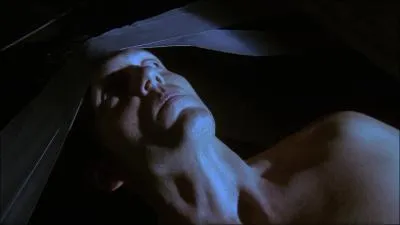 [S2-E6] Ken Olson perptrait des meurtres en se faisant passer pour le  Boucher de Bay Harbor . O Dexter a-t-il dpos les sacs poubelle contenant les morceaux de son cadavre ?