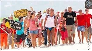 Pourquoi les campeurs vont-ils sur la dune du Pila ?