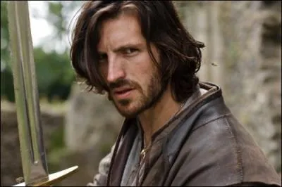 Un autre chevalier de Camelot lui aussi trs charmant, jeune, ambitieux qui malheureusement subit les foudres d'une femme assoiffe de vengeance, qui est cet acteur ?