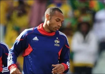 Thierry Henry tait souvent vu  Arsenal, au Bara et  New York avec le numro 14. Mais quel numro avait-il lorsqu'il voluait en slection nationale ?