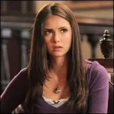 Quelle est la premire phrase que dit Elena quand elle se rveille aprs tre morte avec du sang de vampire dans son organisme ?