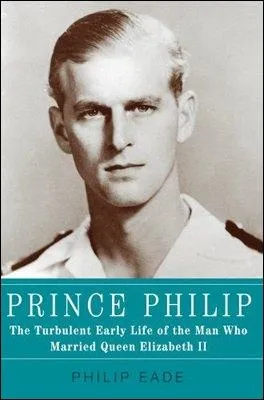 C'est une photo de jeunesse du Prince Philip qui a charm la future Reine Elizabeth II. Il tait Prince mais de quel(s) pays ?