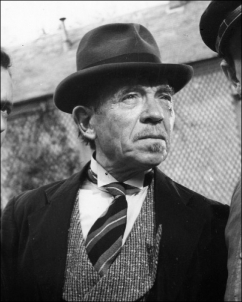 Né en 1884 à Cénac, décédé en 1962 à Maisons-Laffitte. Il est l'un des plus grands seconds rôles des années 1930 à 1950. Citons le rôle de Tamise dans  Topaze .