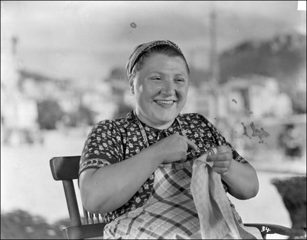 Née en 1901 à Marseille, décédée en 1965 à Salon-de-Provence. Elle reste connue pour son rôle de la tante Claudine dans la trilogie marseillaise de Pagnol.