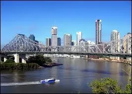 Nous faisons escale  Brisbane. Positionnez cette ville ?