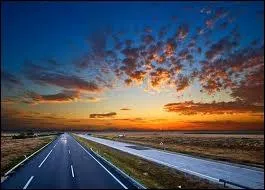 Qui chante  On the road again  ?